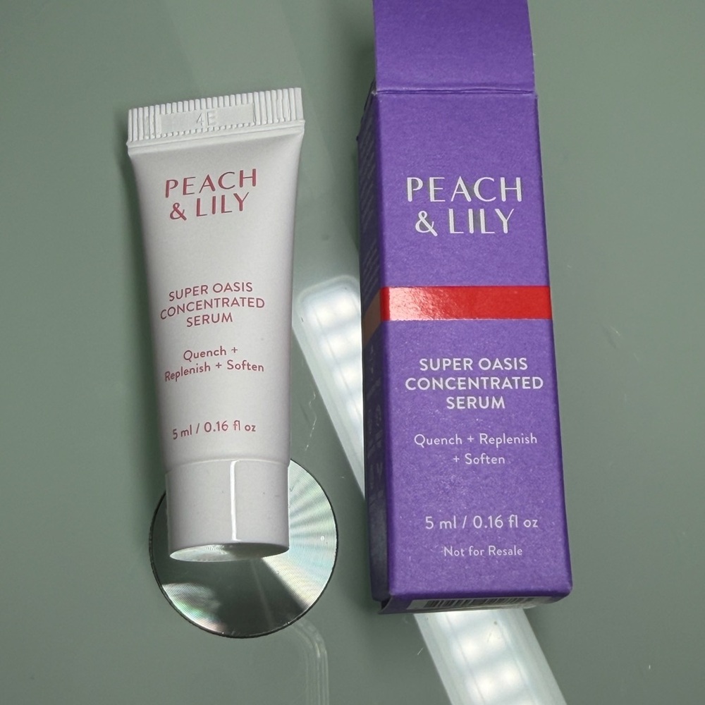 Peach & Lily Super Oasis Concentrated Serum - Purple and White